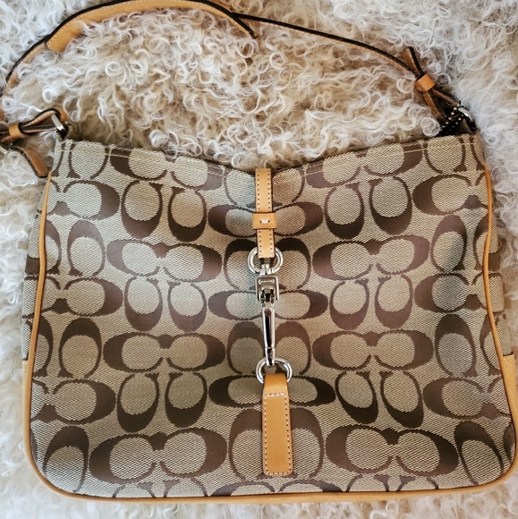 DECIDED TO KEEP IT - NOT FOR SALE Like New! 😍 Coach Purse👜 - Picture 1 of 6